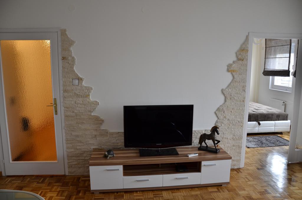 Apartment Arena White Beograd Phòng bức ảnh