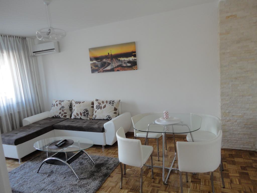 Apartment Arena White Beograd Phòng bức ảnh